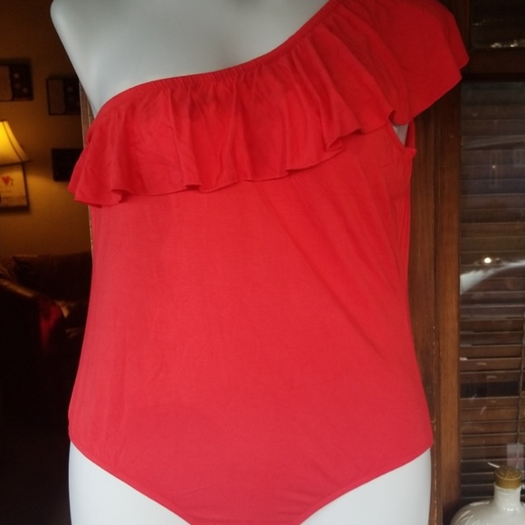 Philosophy red off shoulder ruffled body suit - Picture 1 of 6